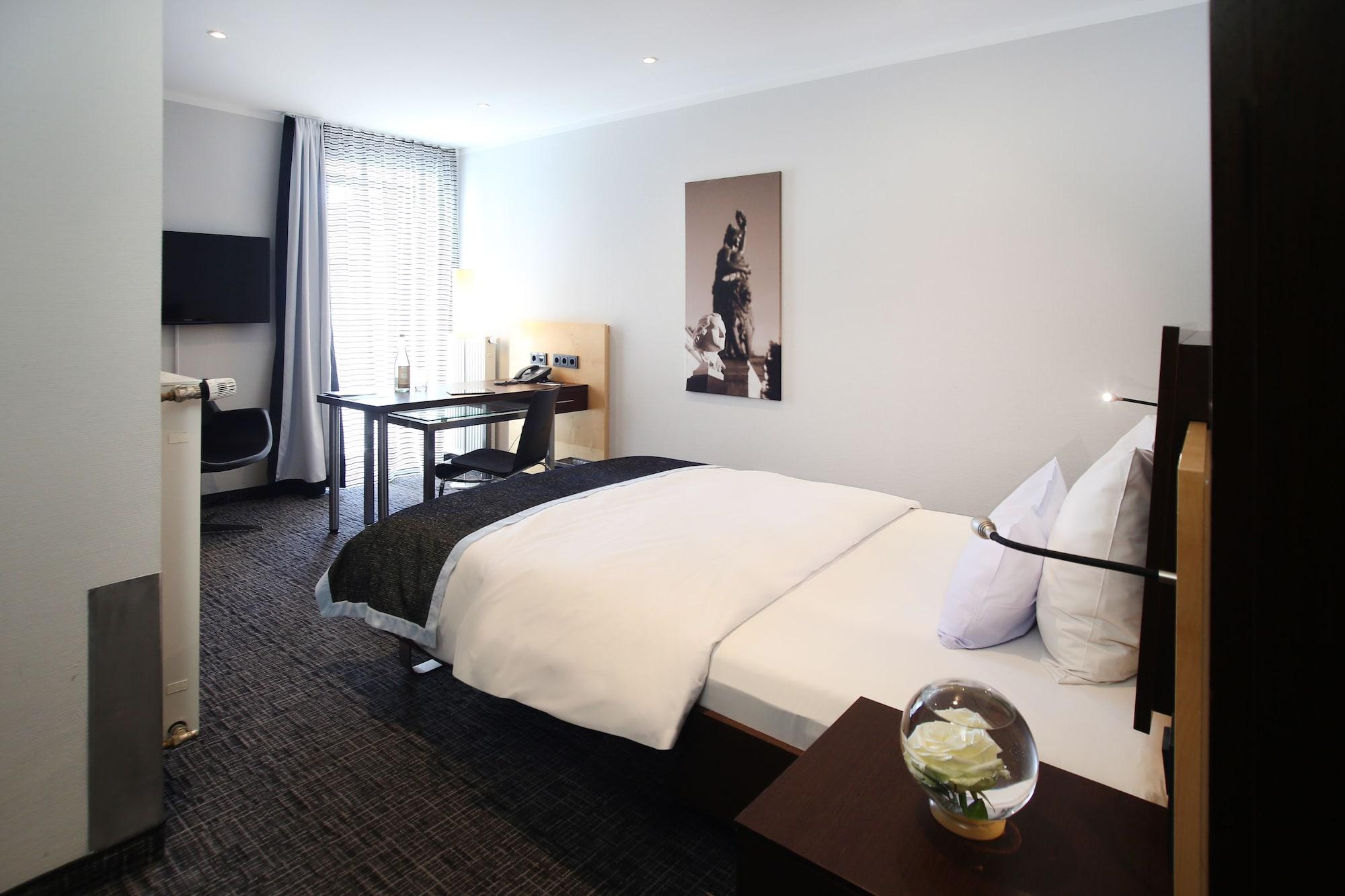 Schiller 5 Hotel Мюнхен Экстерьер фото